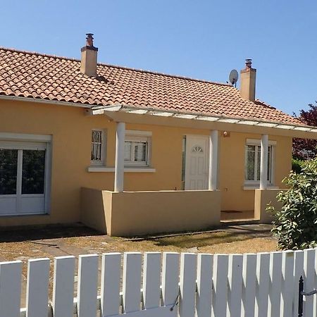 Maison Bord De Mer Сент-Илер-де-Рье Экстерьер фото